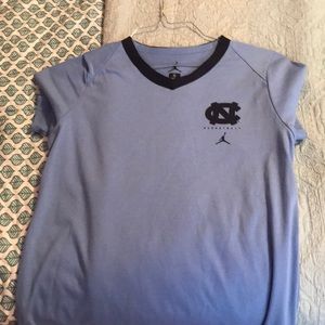 Fro fit JORDAN North Carolina Tar Heels tshirt